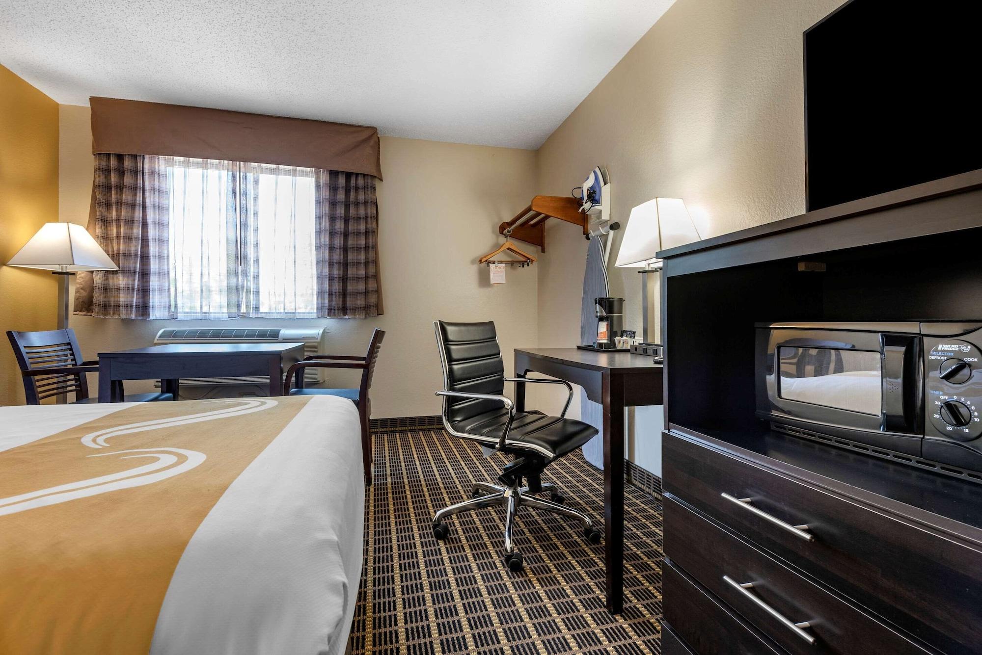 Quality Inn & Suites Warren Exterior foto